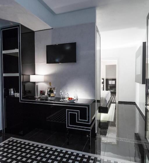 جناح جونيور, Best Western Premier Milano Palace