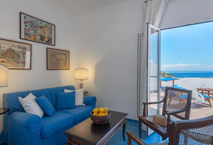 סוויטה נוף לים, Chiaia Di Luna