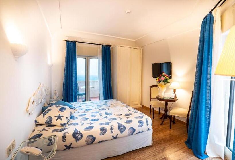 스탠다드 룸 바다 전망, Covo Dei Saraceni