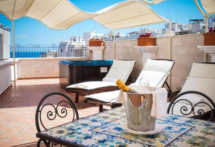 디럭스 룸 바다 전망, Covo Dei Saraceni