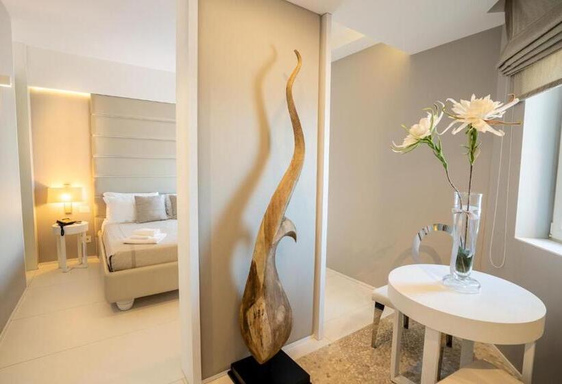 테라스 스위트, Covo Dei Saraceni