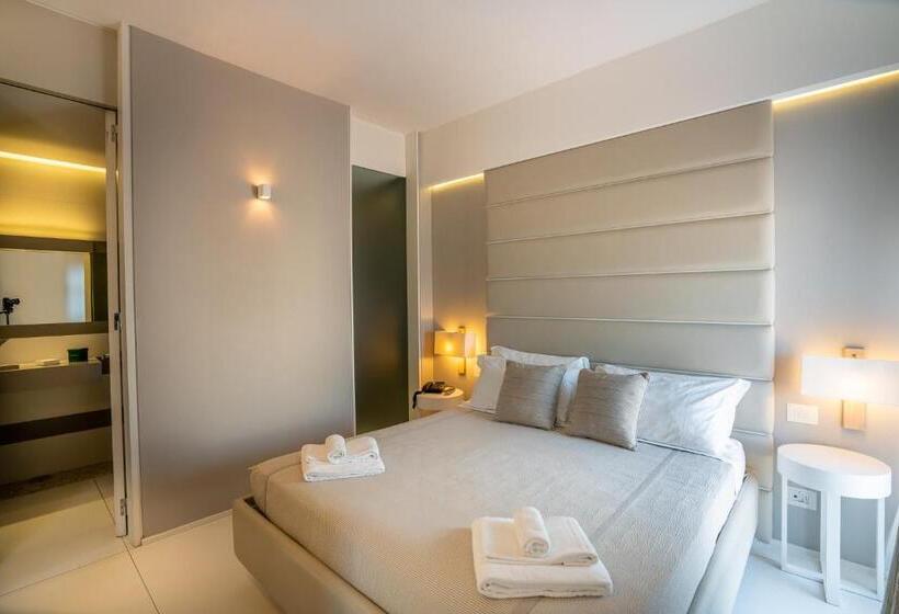 테라스 스위트, Covo Dei Saraceni