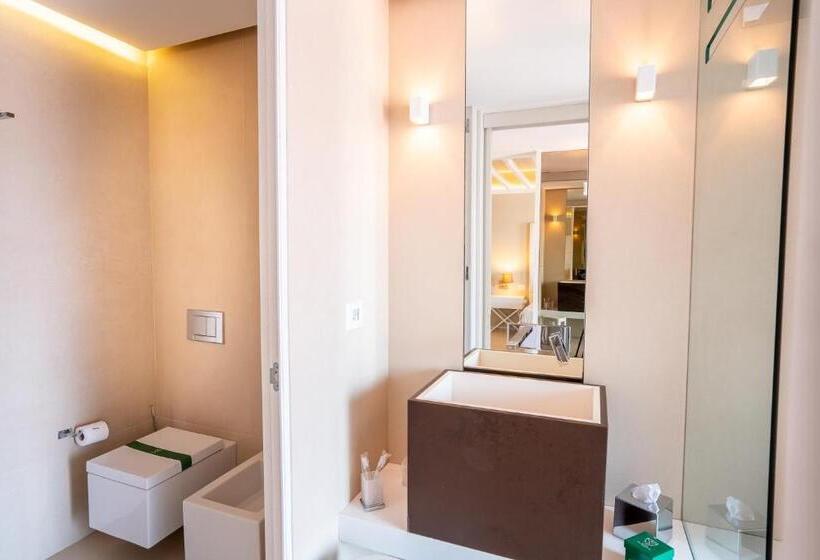 자쿠지 스위트, Covo Dei Saraceni