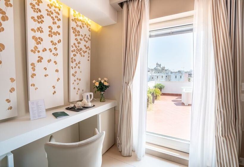 자쿠지 스위트, Covo Dei Saraceni