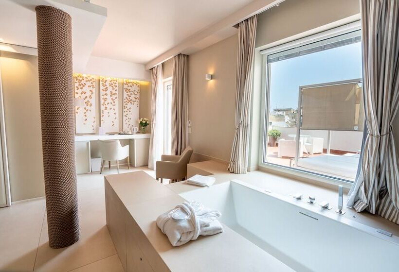 자쿠지 스위트, Covo Dei Saraceni