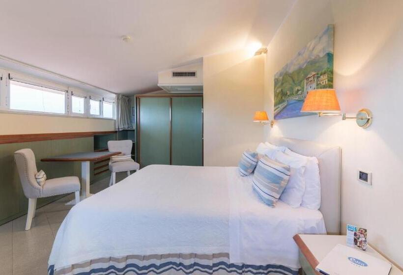 חדר משפחתי, Eden