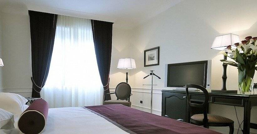 اتاق اجرایی سه نفره, Grand Hotel Oriente