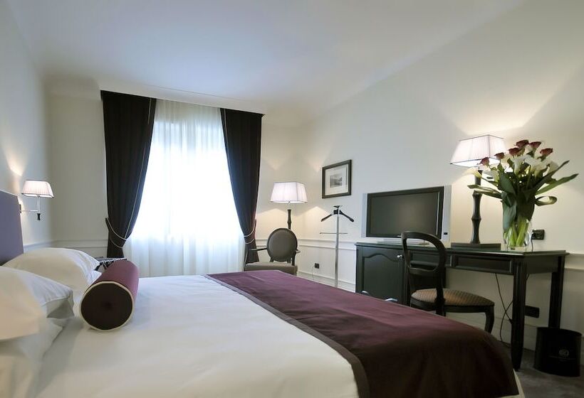 اتاق اجرایی سه نفره, Grand Hotel Oriente