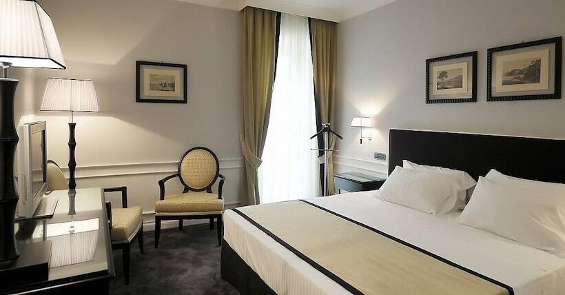 اتاق اجرایی, Grand Hotel Oriente