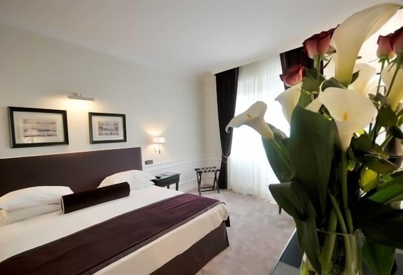 اتاق اجرایی, Grand Hotel Oriente