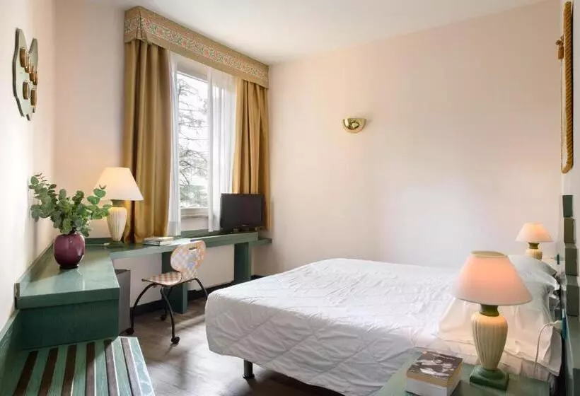 اتاق راحتی, Grand Hotel Panoramic