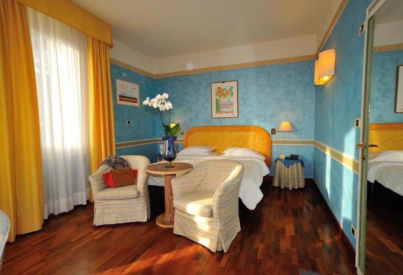 Номер Superior с Балконом, Grand Hotel Panoramic