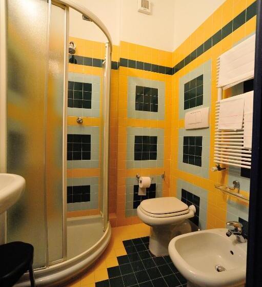 חדר אקונומי, Grand Hotel Panoramic