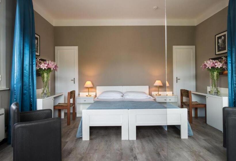 חדר סטנדרט לשלושה, Grand Hotel Panoramic