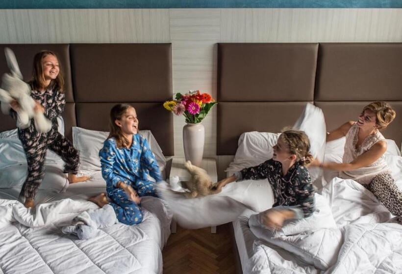 Четырехместный Номер Стандарт, Grand Hotel Panoramic