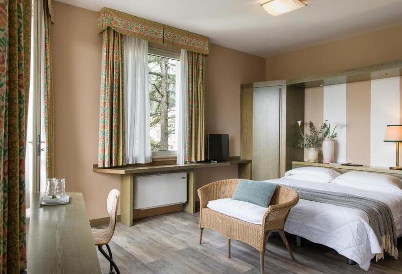 חדר סופריור עם מרפסת, Grand Hotel Panoramic