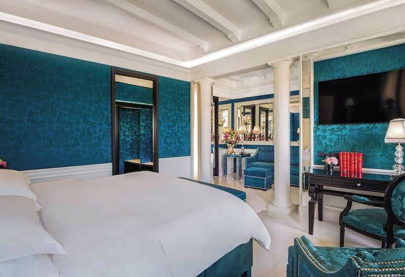 Camera Deluxe, Hassler Roma