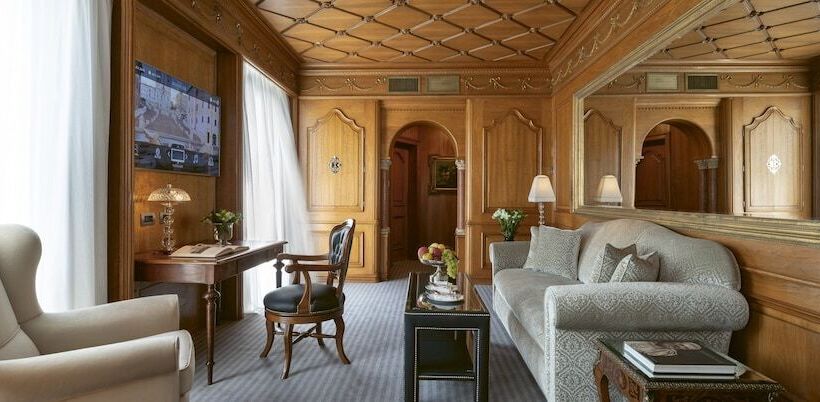 Suite Classica, Hassler Roma