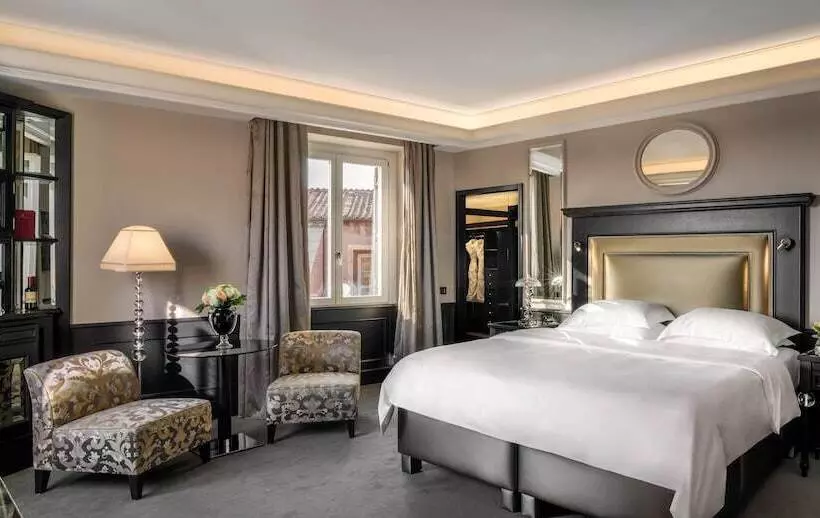 Suite Junior, Hassler Roma