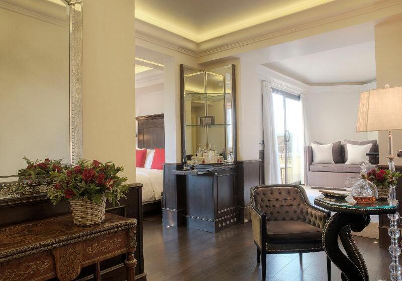 סוויטת ג'וניור, Hassler Roma