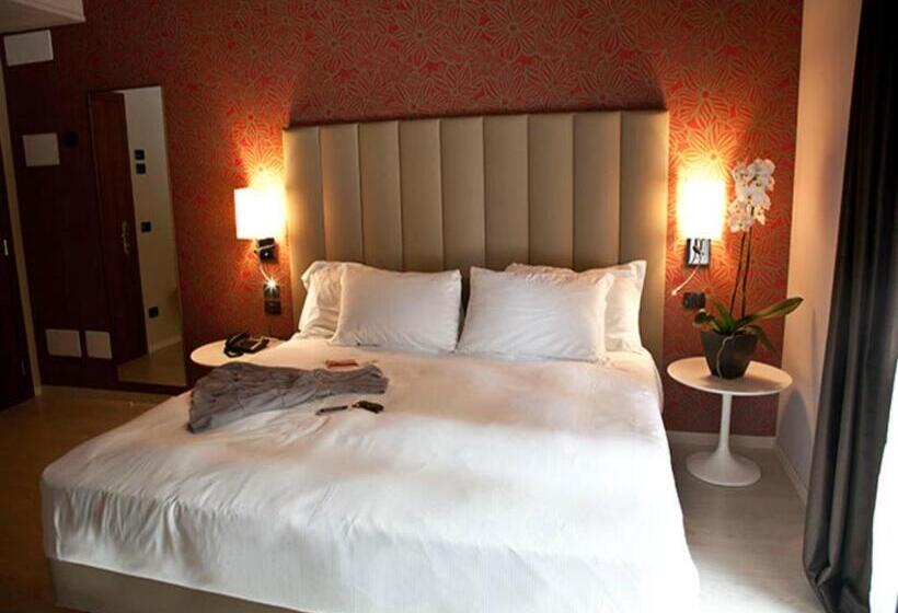 غرفة قياسية, L'approdo