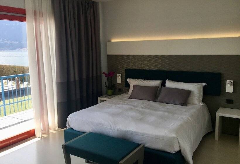 غرفة قياسية مطلّة علي البحيرة, L'approdo