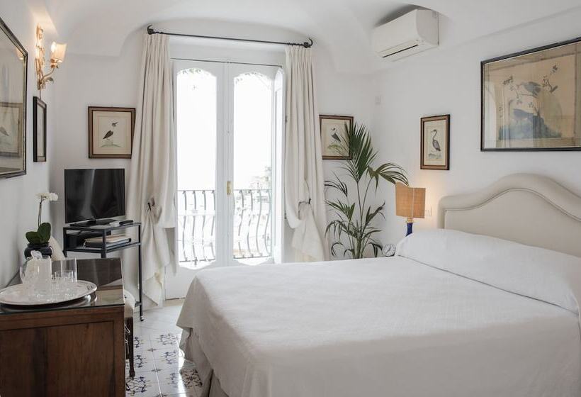 带海景的古典房间, Le Sirenuse