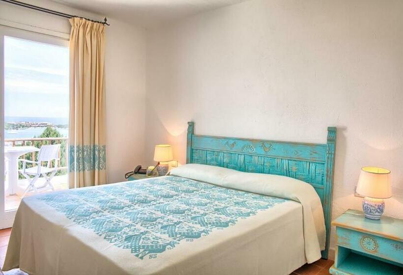 اتاق استاندارد با چشمانداز دریا, Luci Di La Muntagna