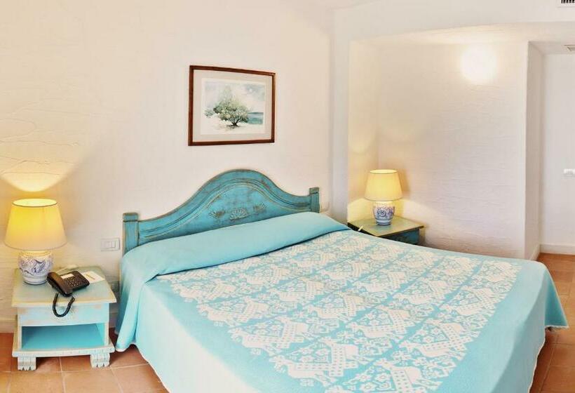 اتاق اکونومی, Luci Di La Muntagna