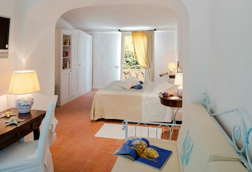 اتاق استاندارد سه نفره, Luci Di La Muntagna