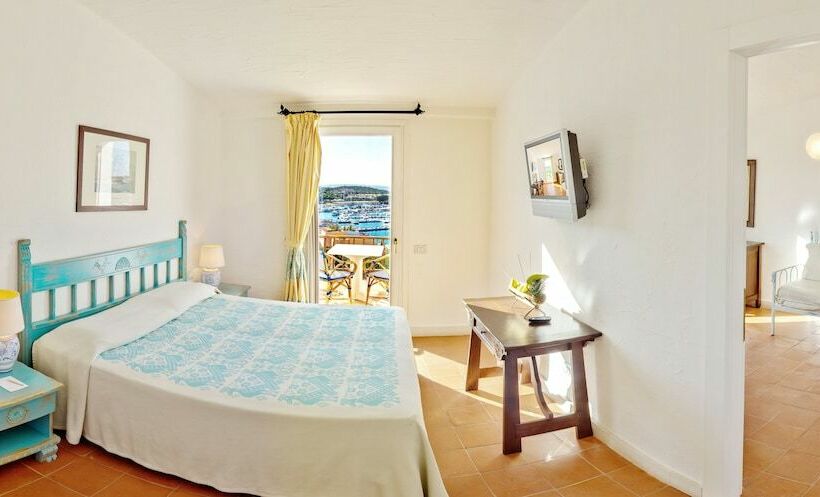 سوییت با چشمانداز دریا, Luci Di La Muntagna