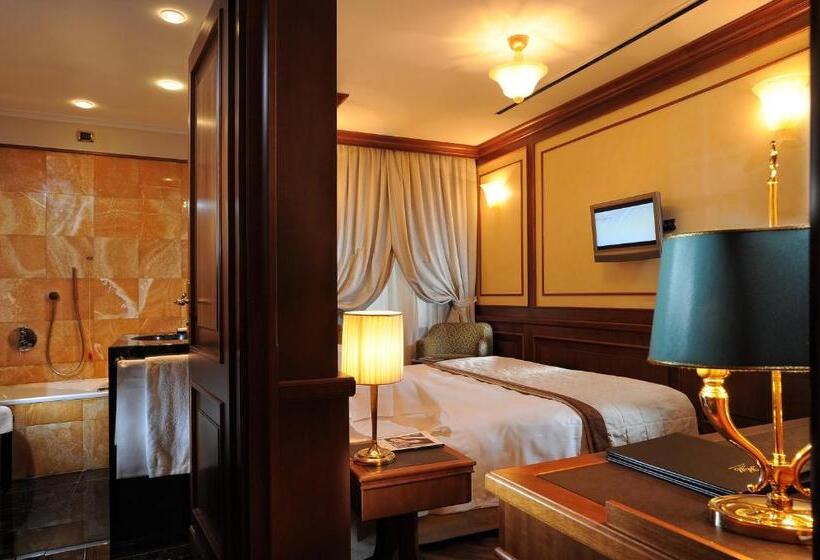 古典房间, Manzoni