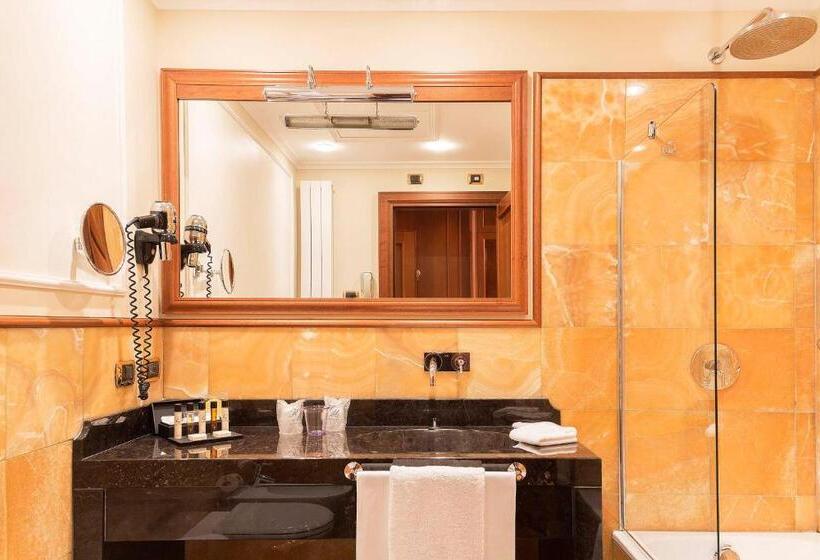 小型套房, Manzoni