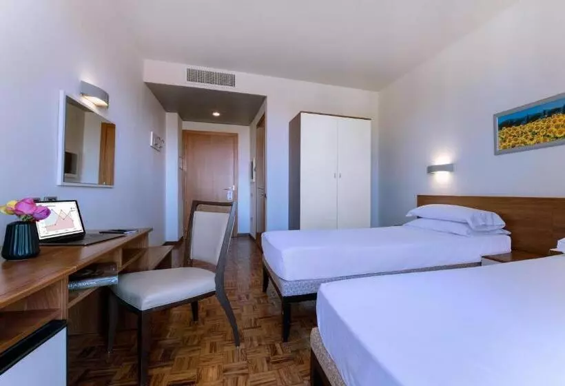 Standard-huone Panoraamanäkymä, B&b Hotels Park Hotel Mondovi