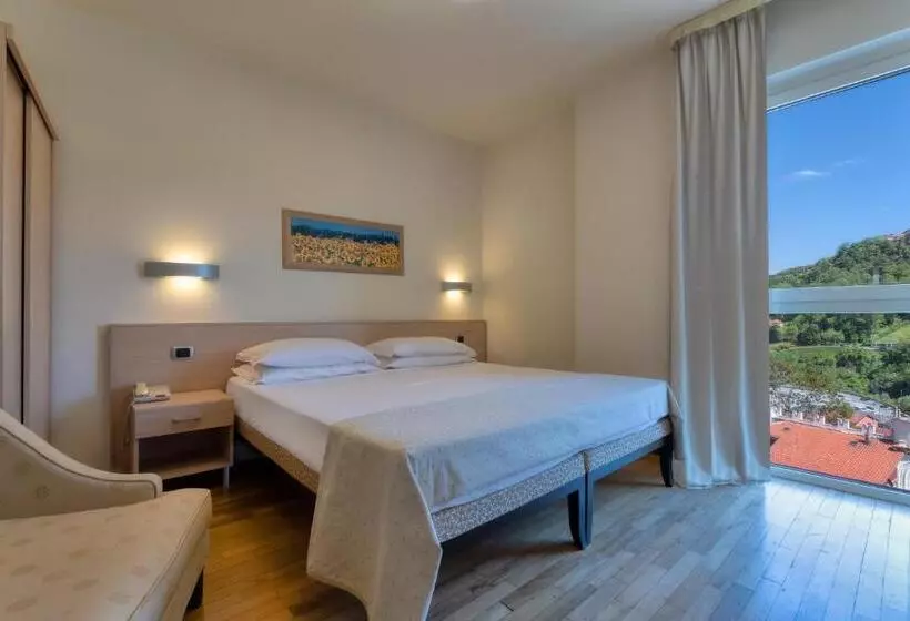 Standard-huone Panoraamanäkymä, B&b Hotels Park Hotel Mondovi