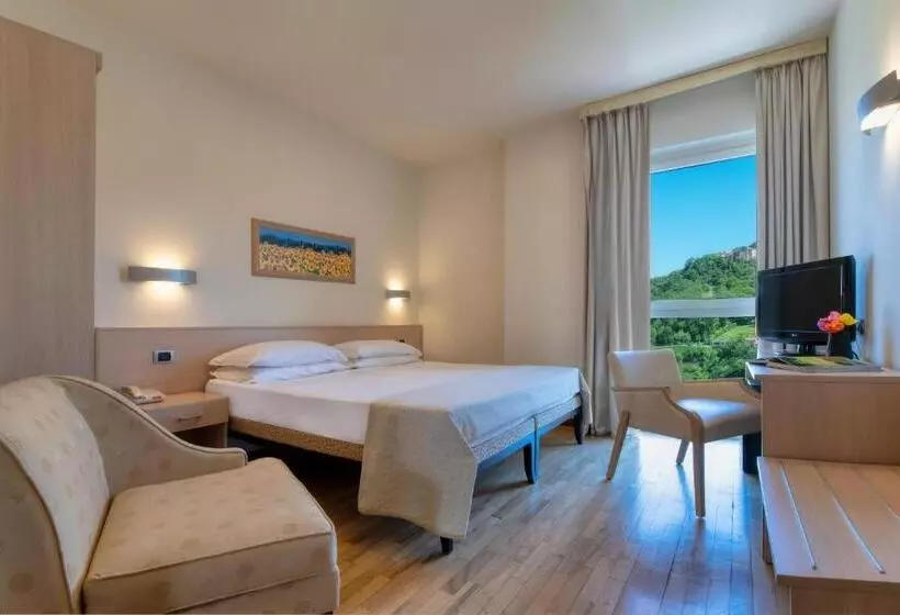 Standard-huone Panoraamanäkymä, B&b Hotels Park Hotel Mondovi