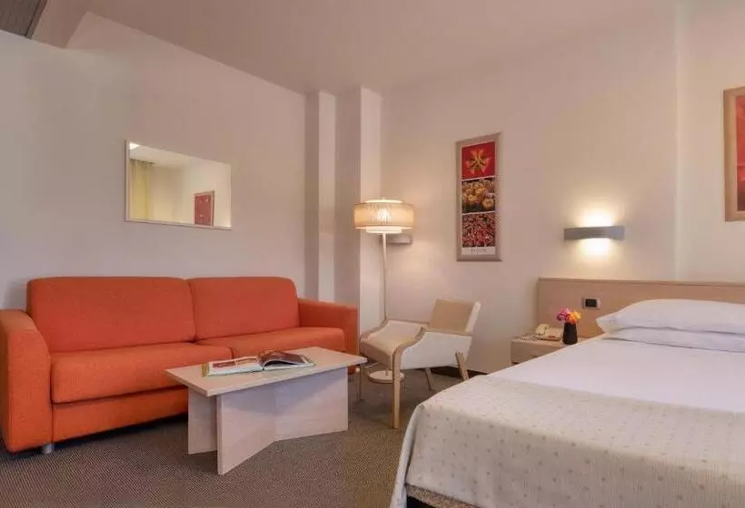 Juniorsviitti, B&b Hotels Park Hotel Mondovi