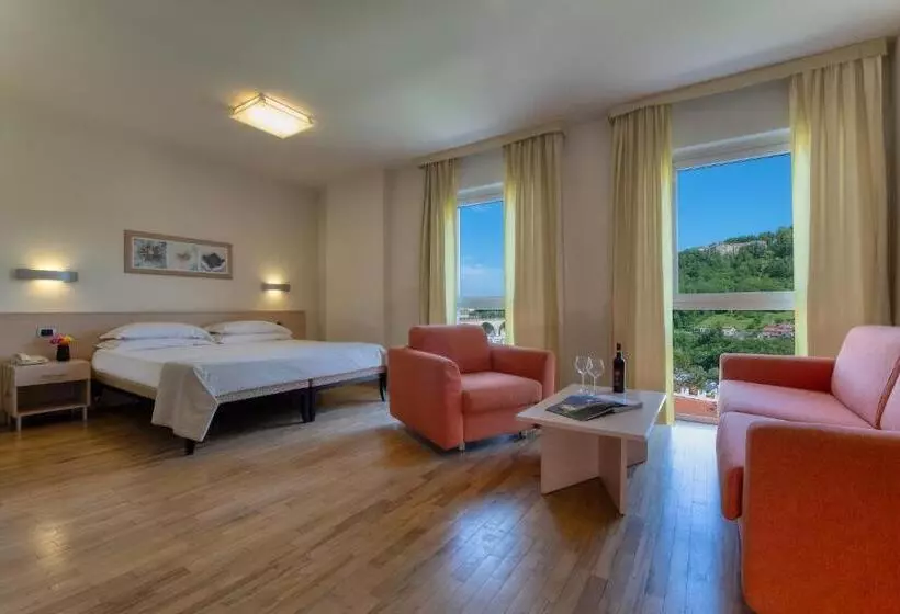 Deluxe-juniorsviitti, B&b Hotels Park Hotel Mondovi