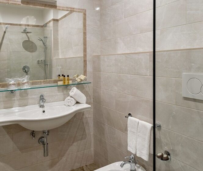 سوییت جونیور, Posta