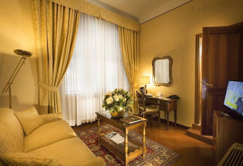 سوییت جونیور, Posta