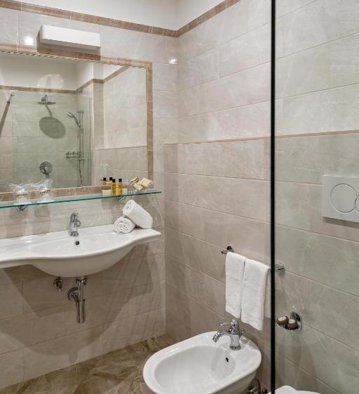 سوییت جونیور, Posta