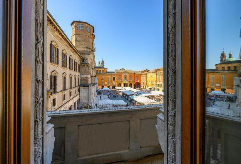 سوییت جونیور لوکس, Posta