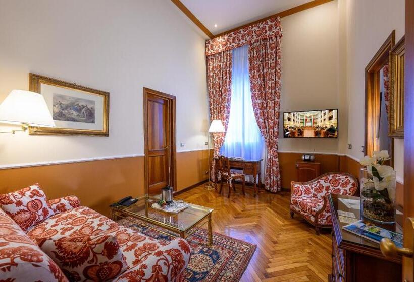 سوییت جونیور لوکس, Posta