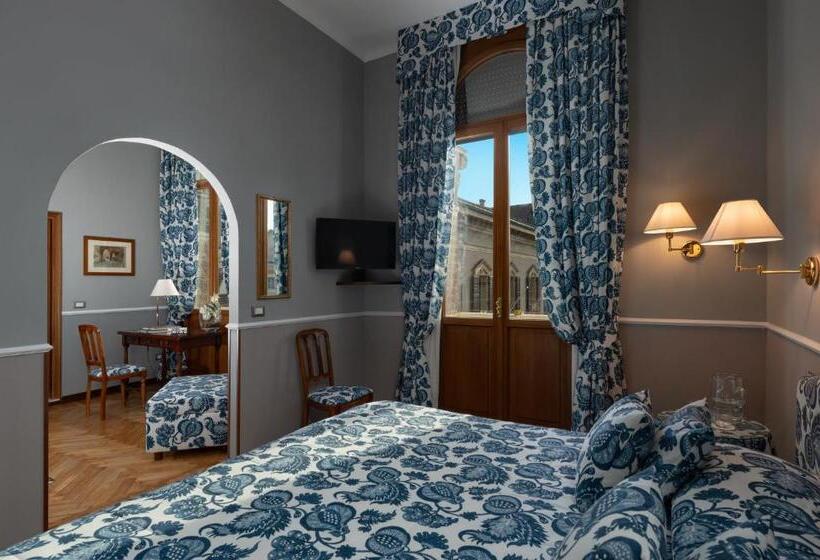 سوییت جونیور لوکس, Posta