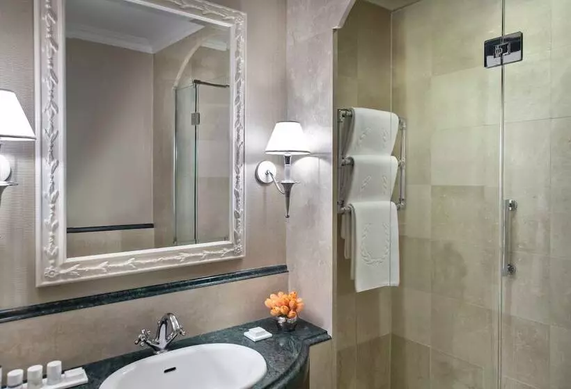 اتاق لوکس, Rome Marriott Grand Hotel Flora