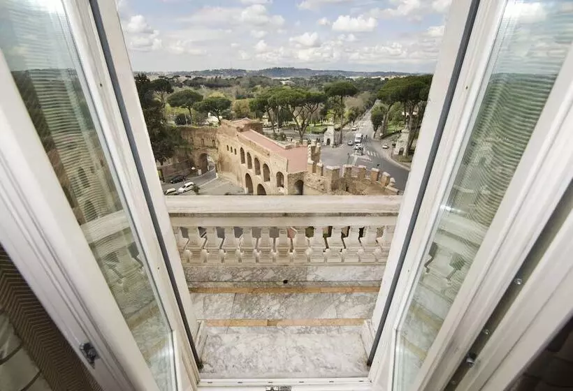 سوئیت پرزیدنت, Rome Marriott Grand Hotel Flora