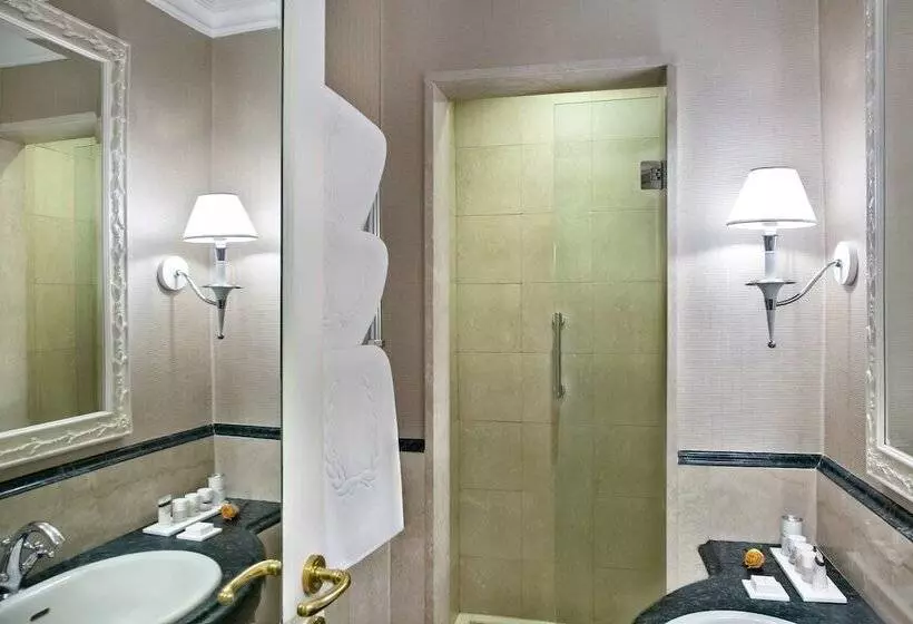 اتاق لوکس, Rome Marriott Grand Hotel Flora