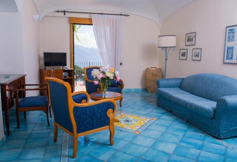 جناح جونيور مطلّ علي البحر, Rufolo