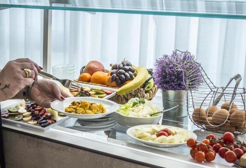 اتاق استاندارد برای معلولان, Sandra