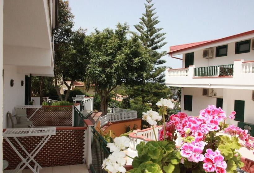 バルコニー付きスーペリアルーム, Santa Lucia